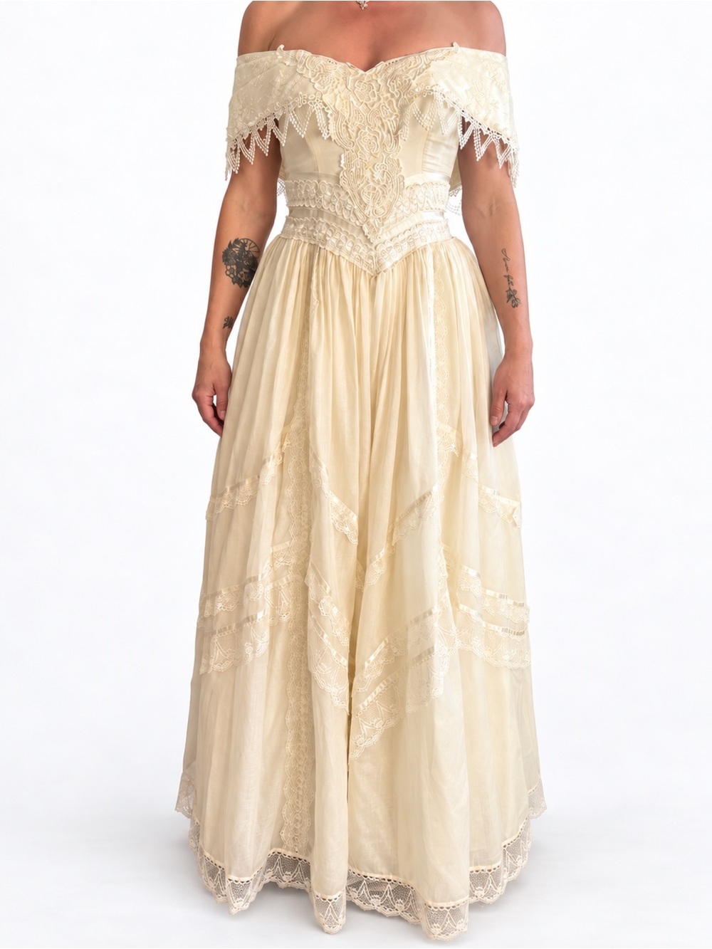 Vintage Jessica McClintock Bridal Ivory Lace Wedding Gown Basque Waist US 4-6 Sm